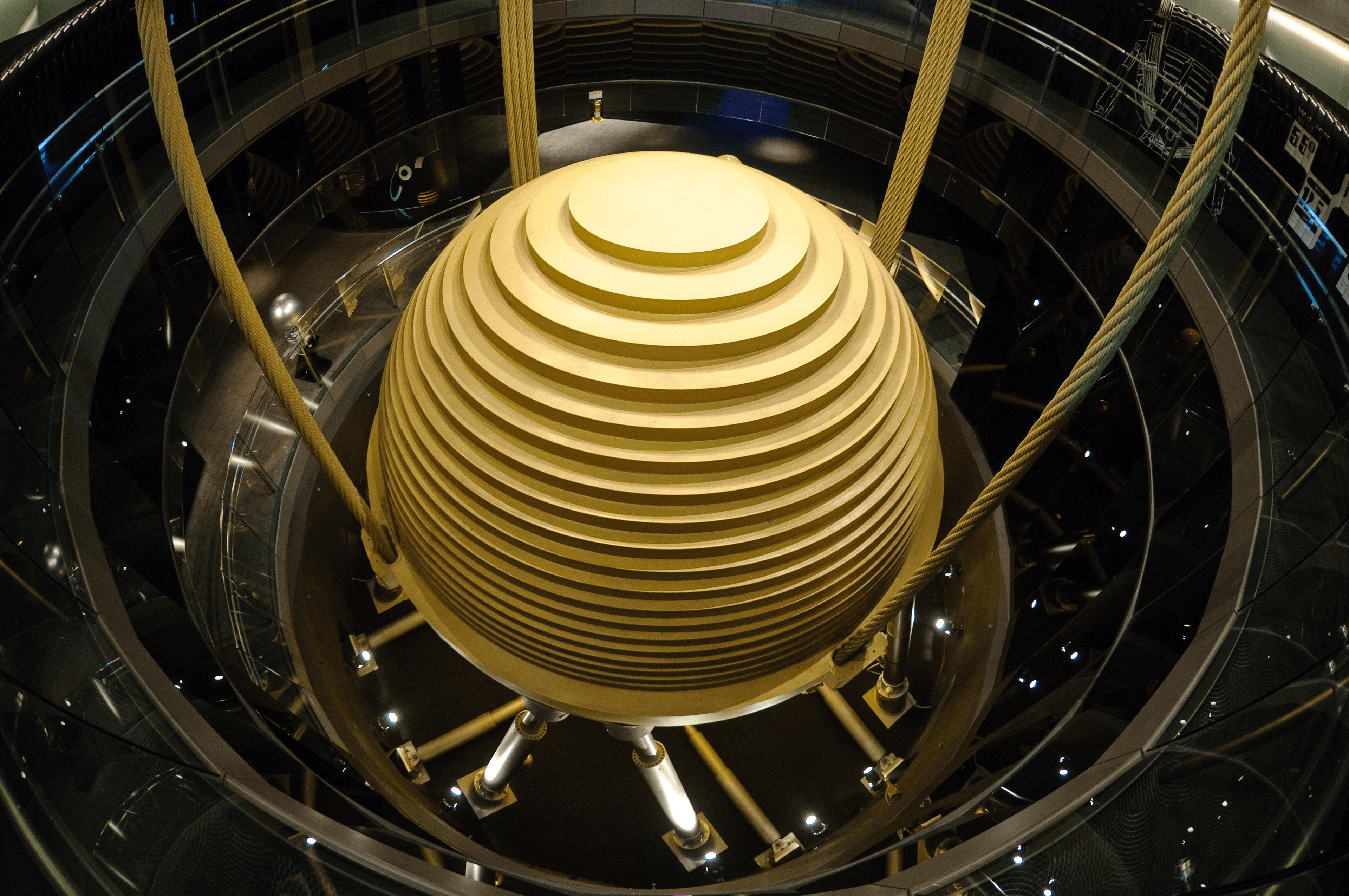 An image of a damper located in Taipei 101